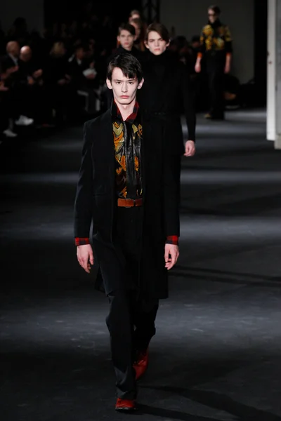 Look 31
